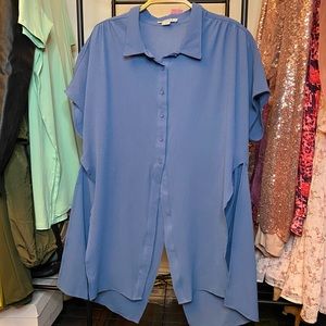 NWOT Favalux Fashion Slate Blue Oversized Button Down Short Sleeve Top w/ Split